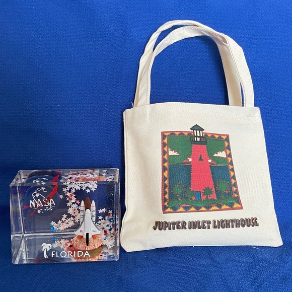 Florida NASA Florida Space Shuttle Shaker Mini Tote Jupiter Lighthouse - Picture 1 of 12